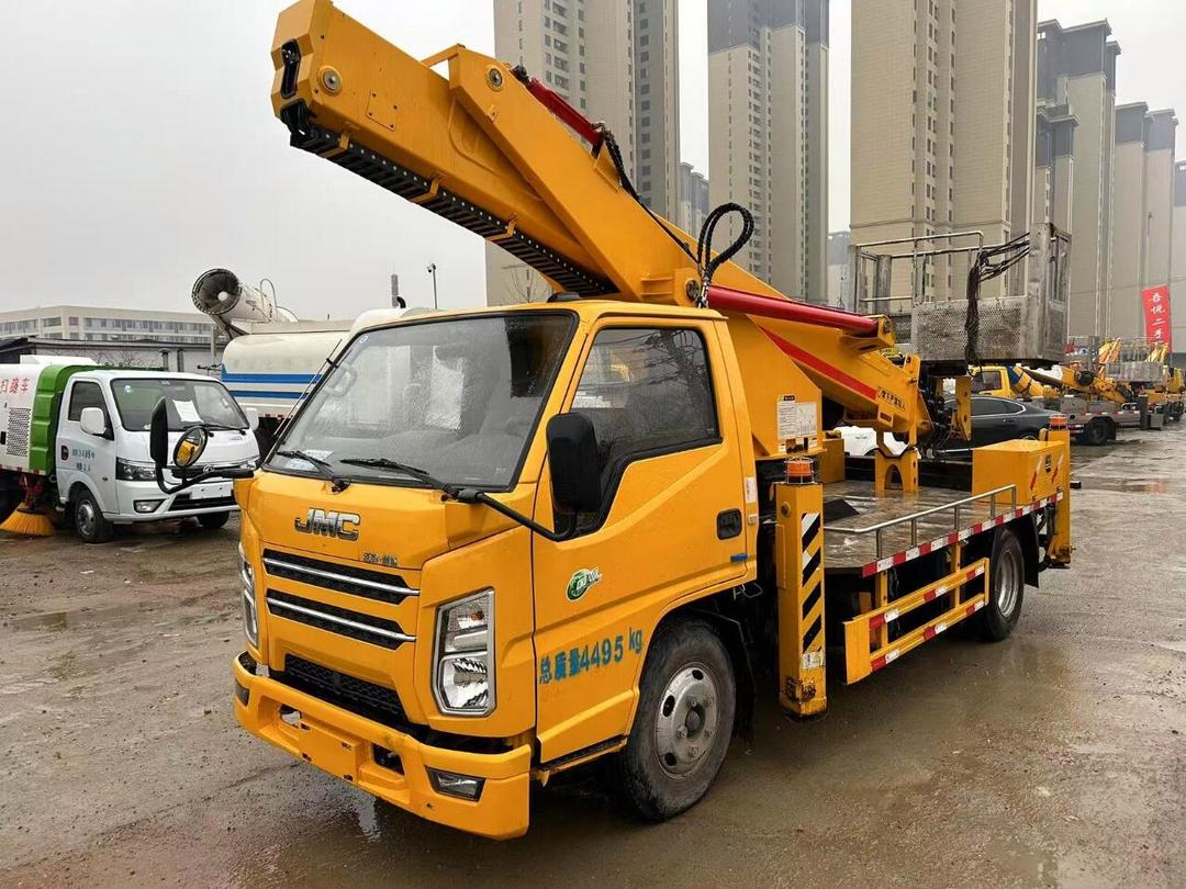 出售28米高空作業車